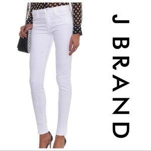 NEW Rare Willow Super Skinny White Jeans - K03